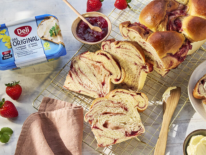 Erdbeere Brioche-Zopf
