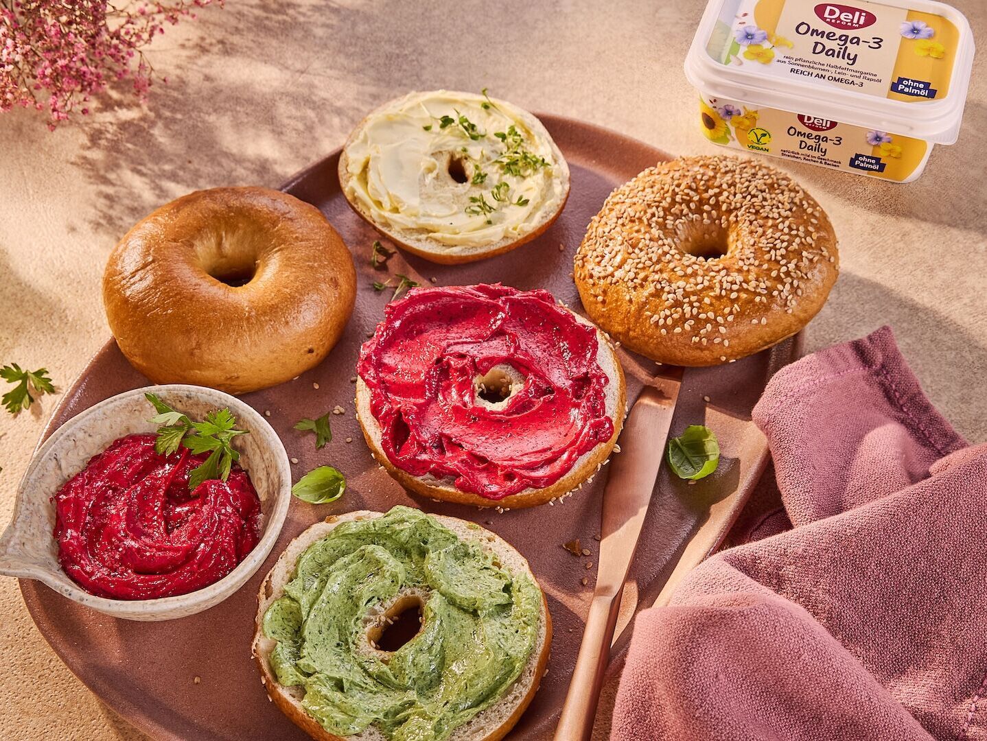 Bunte Omega-3-Gemüseaufstriche: Rote Bete und Basilikum