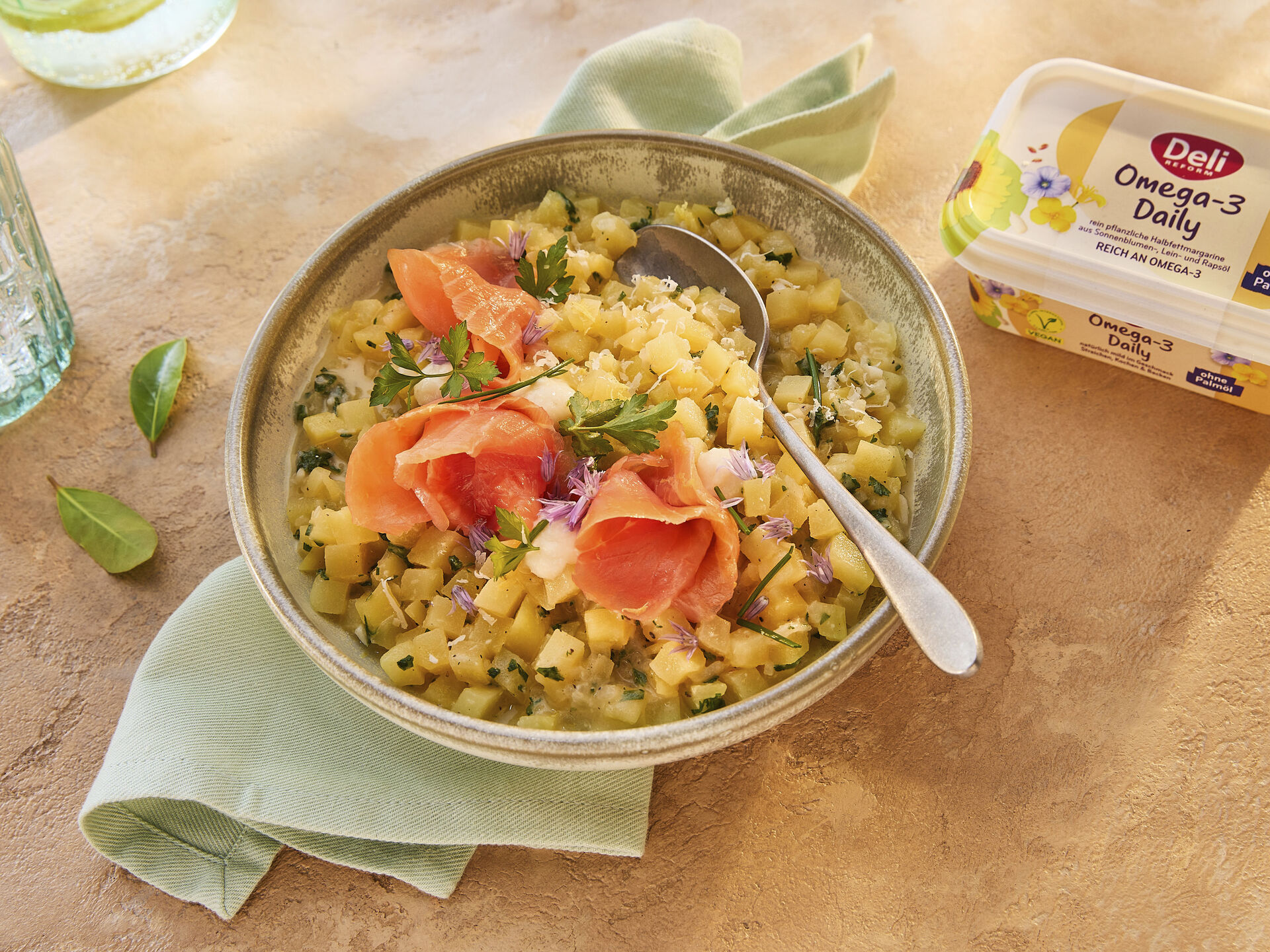 Cremiges Kartoffel-Risotto mit Meerrettich und Räucherlachs