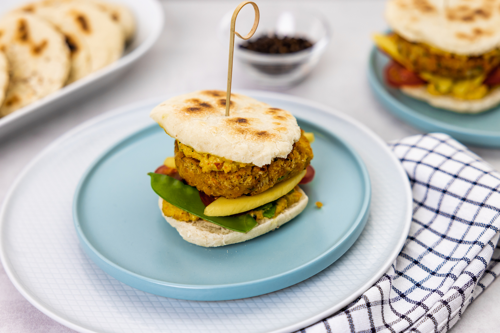 Veganer Burger mit RoteLinsenPatty Deli Reform